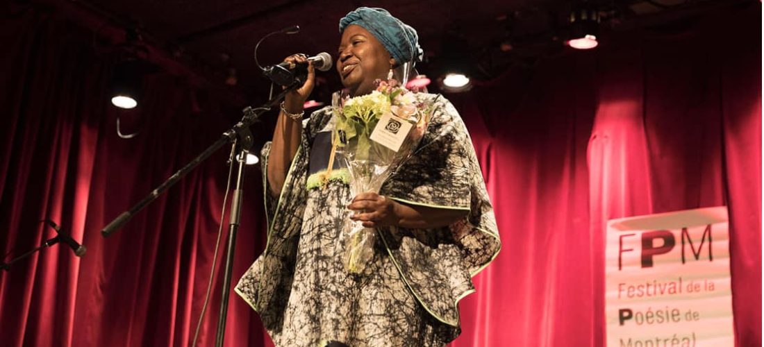 La poète ivoirienne Tanella Boni remporte le grand prix du Festival de la poésie de Montréal